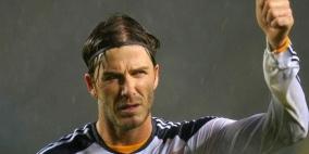 بيكهام مستمر وربما يظهر في الملاعب الأسترالية