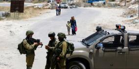 الاحتلال ينصب حواجز عسكرية على مداخل بلدات في الخليل