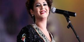 نوال الكويتية تلاقي جمهورها بـ"الدموع"