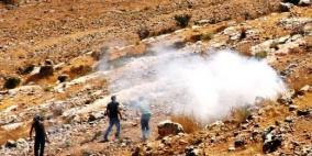 الاحتلال يهاجم مسيرة النبي صالح ويصيب مواطنا