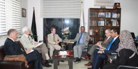 النائب العام يلتقي بمساعد وزير الخارجية السفير الامريكي ويليام برونفيلد