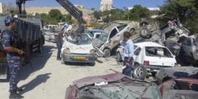 الشرطة تتلف 91 مركبة غير قانونية في بلدة ترقوميا
