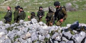 الاحتلال يعتقل 10 شبان من قرية بيت دقو بمحافظة القدس