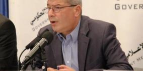 قراقع وفارس يرفضان قرار الصليب الأحمر بتقليص زيارات أهالي الأسرى شهرياً