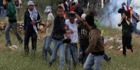 الاحتلال يقمع مسيرة النبي صالح السلمية ويصيب 4 مواطنين