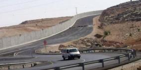 واللا: شق شارعين للمستوطنات على اراض فلسطينية تابعة لسكان عناتا