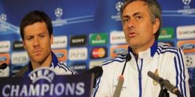 ألونسو: مورينيو أفضل مدرب يمكن أن يشرف على مدريد