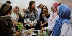 الملكة رانيا تمضي يوماً رمضانياً مع مسني دار عجزة