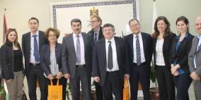 بلدية رام الله تستقبل وفداً من "الحكم المحلي" الفرنسي