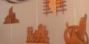 غزة: "راية" تتجول في معرض لفنان التشكيلي محمود عيد