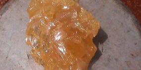 المانيا...متقاعد يصاب بحروق بعد عثوره على حجر اصفر