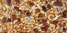 أكل المكسرات لا يضر الحامل.. ويفيد المولود