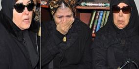 فنانات بالحجاب في جنازة زيزي البدراوي