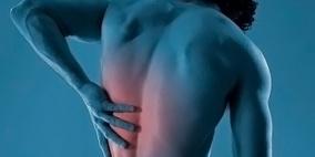 علماء: لا علاقة للطقس بآلام الظهر