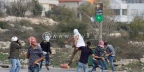 (محدث) اصابة 9 شبان في مواجهات على مدخل مخيم الجلزون