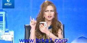 بالفيديو .. إعلامية كويتية تصف منتقدها بالحمار بالعربية والإنكليزية