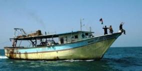 غرق قارب صيد قبالة شاطئ مدينة غزة ونجاة من على متنه