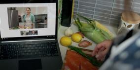 جوجل تستعد لإطلاق خدمة مدفوعة للمساعدة عبر محادثات الفيديو