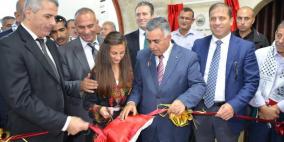 الاتصالات تدعم إنشاء وتجهيز مركزاً لخدمات الجمهور في العيزرية