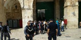 الحكومة تحذر من استمرار المخاطر التي تهدد المسجد الأقصى