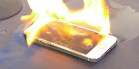 لا تلعب بالهاتف الذكي لأنه قد يتهور ويحرقك