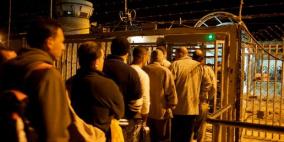 الاحتلال يعتدي على عامل على حاجز الجلمة