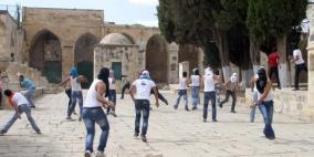 إصابات خلال اقتحام الأقصى وإغلاقه أمام المصلين