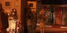 13 اصابة برصاص وحدة اسرائيلية خاصة في المزرعة الغربية