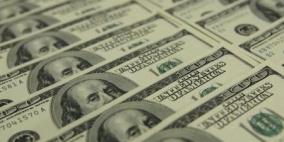 الدولار يواصل الهبوط