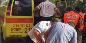 صور: اصابة اسرائيليتين في عملية طعن بالقدس
