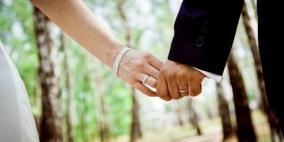 دلالة لاستمرارك مع شريك حياتك