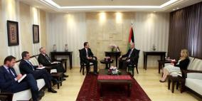 الحمد الله يحث الاونروا على بذل المزيد من الجهود لدعم قطاع غزة ومخيم اليرموك