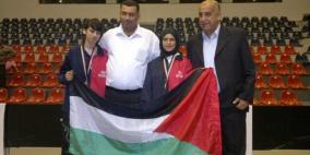 ذهبية وبرونزية لفلسطين في اليوم الأول من بطولة غرب آسيا للمبارزة