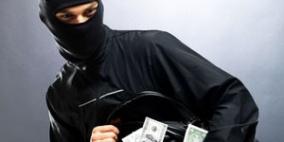 يسطون على بنك في برلين بعد حفر نفق طوله 30 مترا