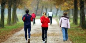 الفوائد الصحية للمشي .. رشاقة وصحة وسعادة