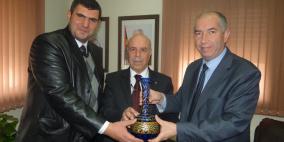 رئيس بلدية الخليل يبحث مع النائب العام التعاون للحد من التعديات على الحق العام