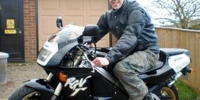 بالفيديو.. أم تنشر لحظة مقتل ابنها لتحذر الشباب من مخاطر السرعة