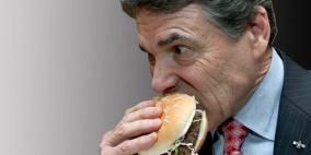 تحذير من الإفراط في تناول اللحوم والأجبان فوق سن 50