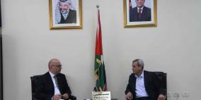 قلقيلية: المحافظ يلتقي منسق الشؤون الإنسانية في الأمم المتحدة ويطلعه على واقع محافظة قلقيلية