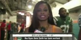 بالفيديو .. محلل رياضي ينام على الهواء مباشرة