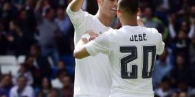 الريال يواصل الضغط على البرسا برباعية أمام إيبار