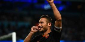 رسميًا: روما يجدد لتوتي ويخصص له منصبًا جديدًا!