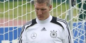 "سر" التمريرات السيئة للألماني شفاينشتايغر في مباراة اليونان