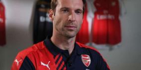 أسطورة آرسنال: تشيك سيُساهم في عودة لقب البريميرليج لآرسنال