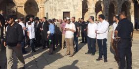 أكثر من 100 مستوطن يقتحمون الاقصى