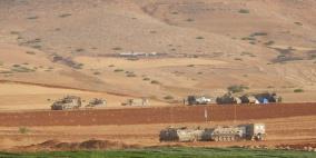 محدث- جنازير الدبابات تدوس الحياة في الغور