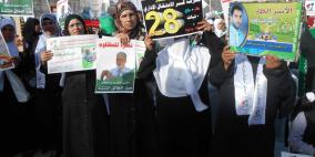بالصور، مهرجان تضامني بالخليل مع الأسرى المضربين في يومهم الـ 28