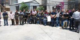 وقفة تضامنية مع الاسرى الاداريين في تلفزيون فلسطين