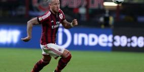 ميكسيس يجدد عقده مع ميلان حتى نهاية الموسم المقبل