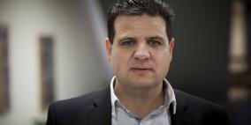 ليبرمان يهدد بطرد أيمن عودة من الكنيست